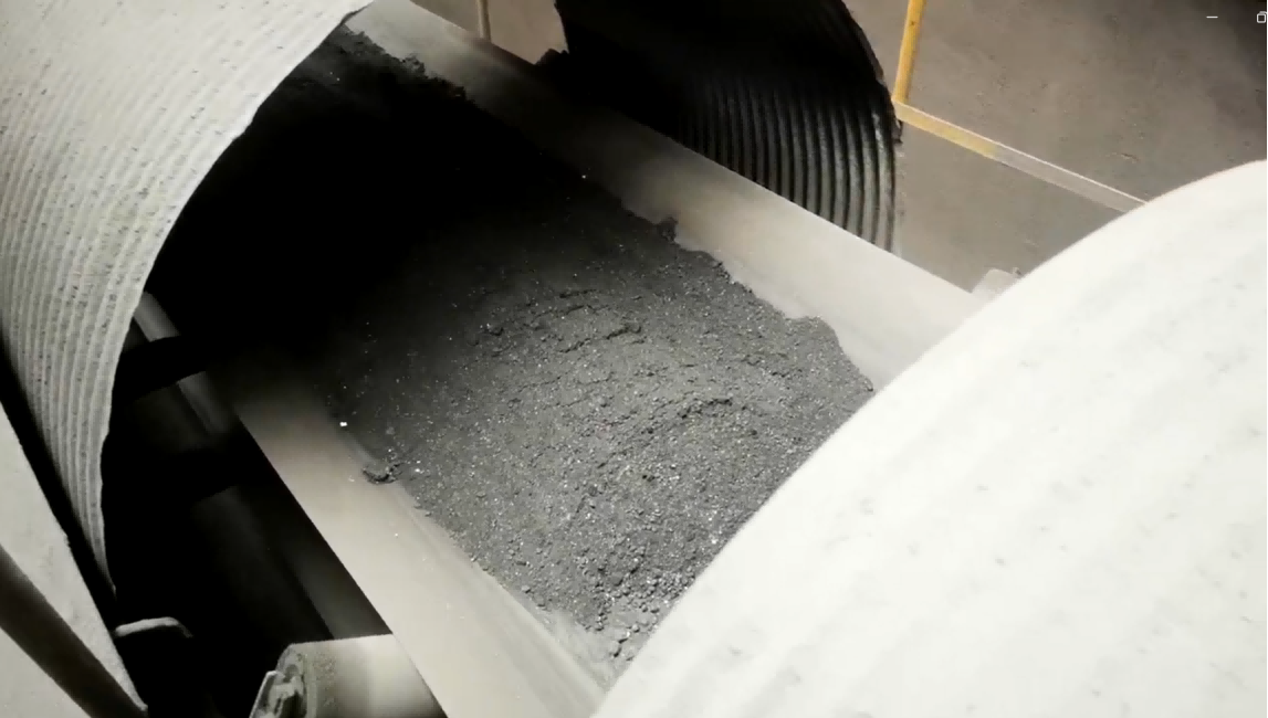 如何將鋼鐵廠粉塵壓球？建杰實業(yè)實用解決方案
